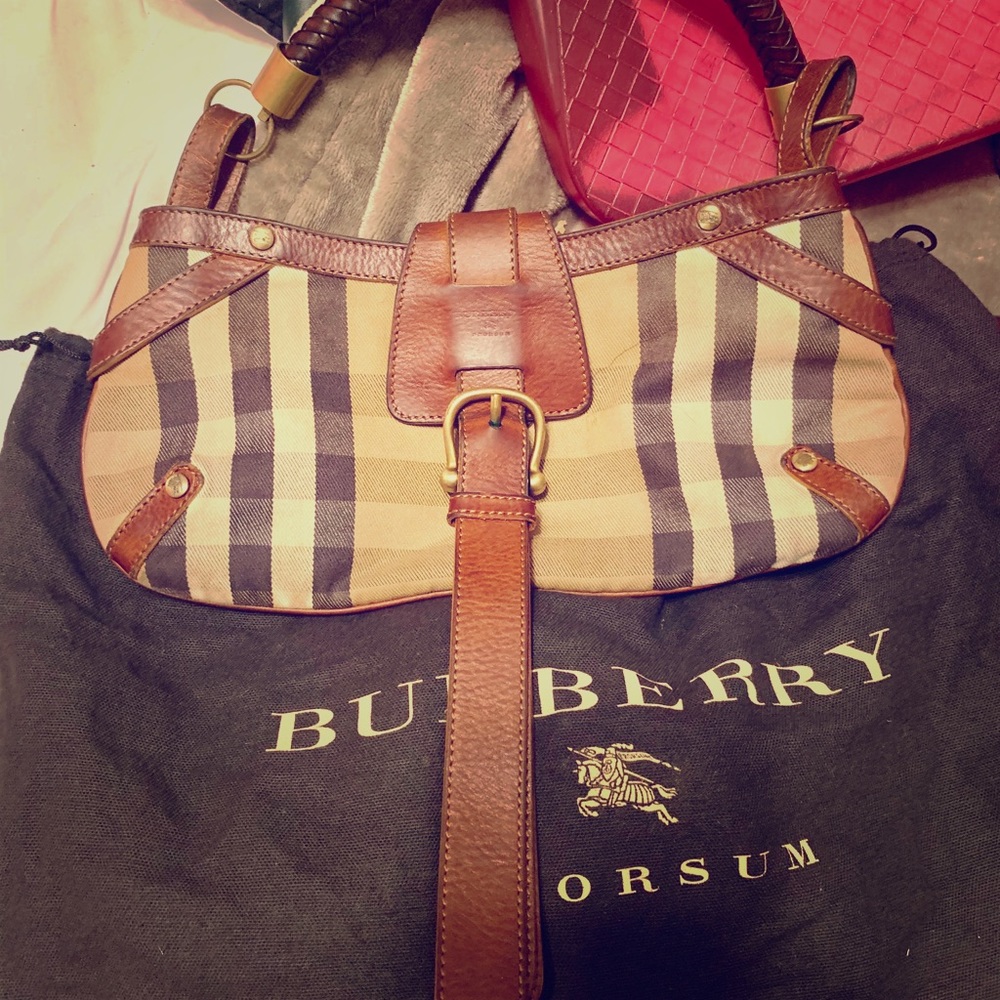 Burberry purse